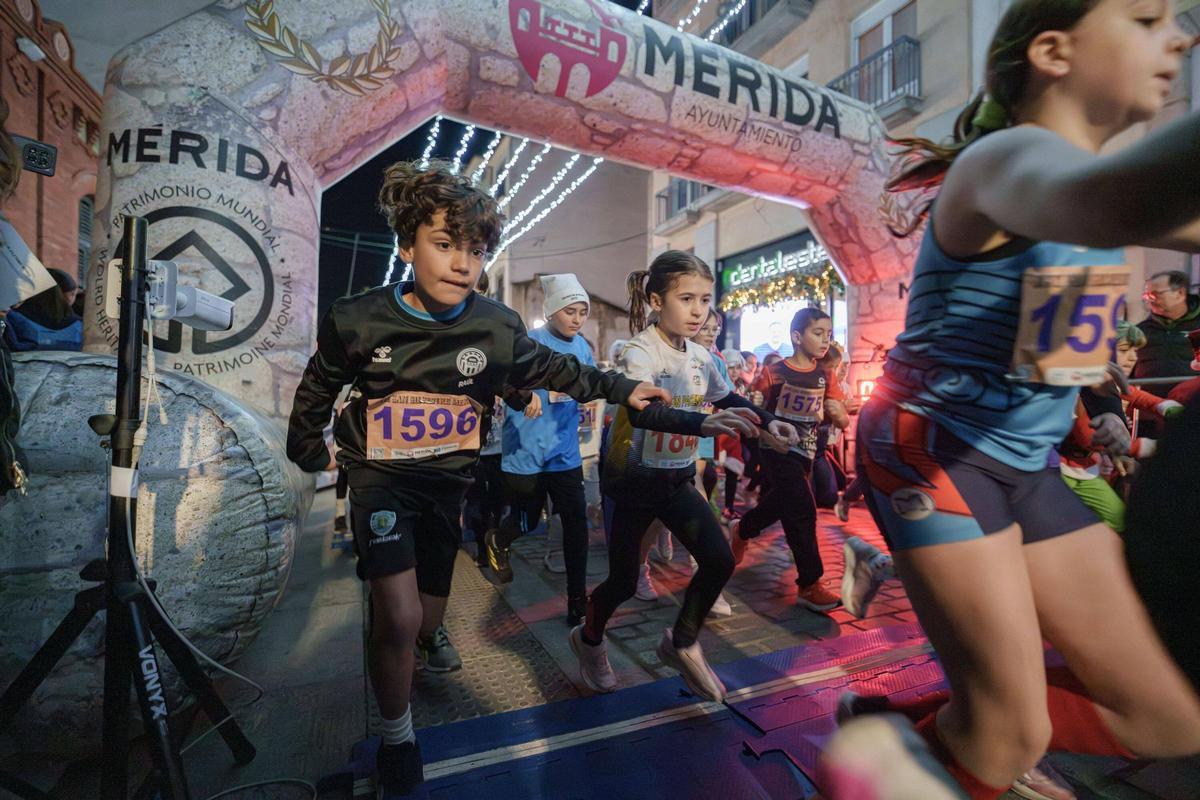 ¿Has ido a la San Silvestre de Mérida? ¡Búscate en las imágenes! ¿Has ido a la San Silvestre de Mérida? ¡Búscate en las imágenes!