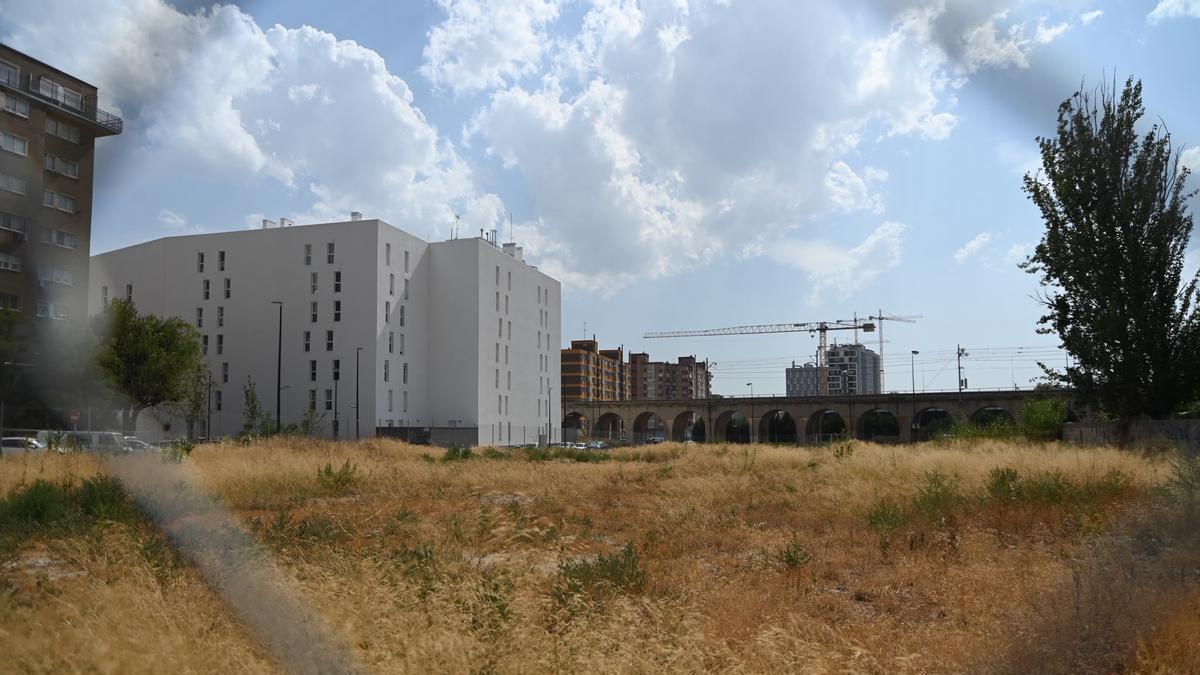 Zona de la avenida Cataluña de Zaragoza donde se construirán 181 viviendas.