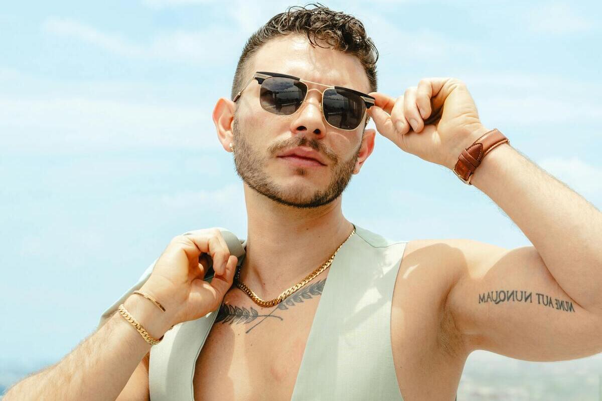 "Un olor delicioso y muy duradero": así es la colonia que todos los hombres buscan en primavera