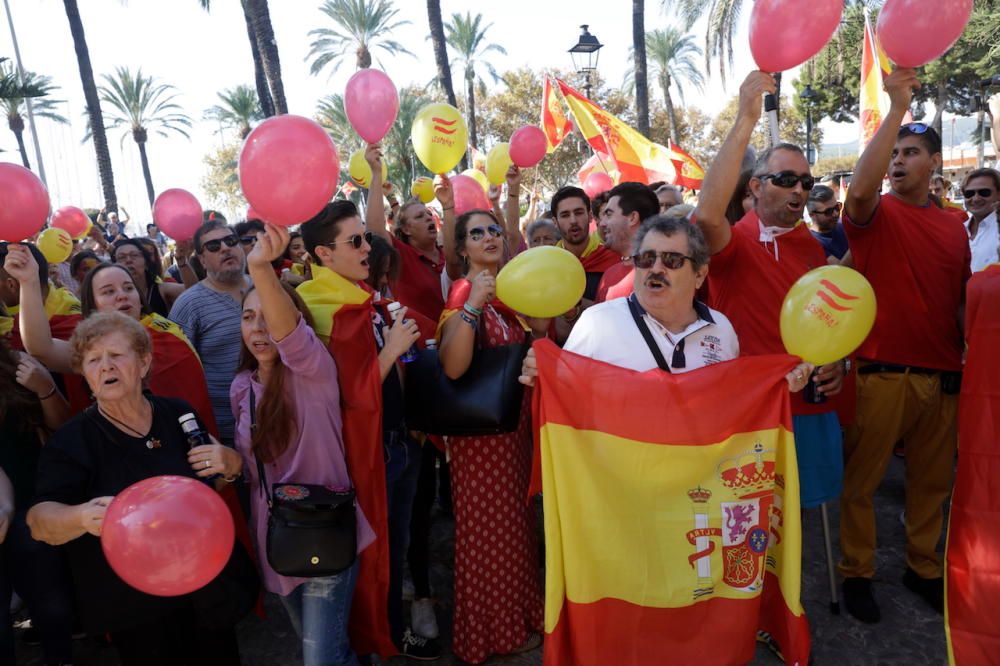 Más de 300 personas se manifiestan en Palma en el día de la Hispanidad