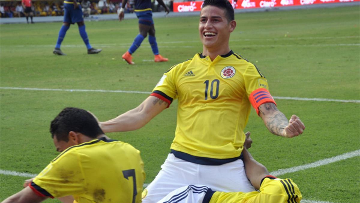 James Rodríguez celebra uno de los goles de Colombia frente a Ecuador