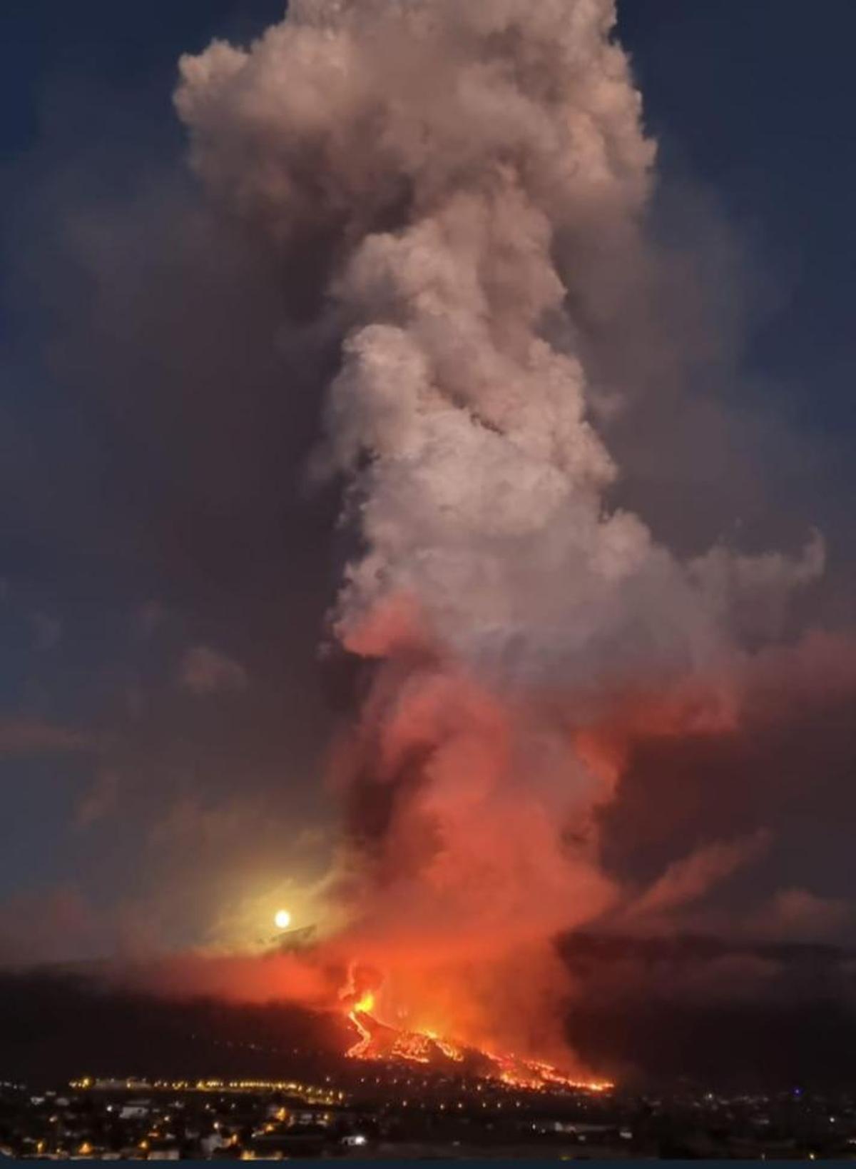 Erupción volcánica en La Palma | La lava se acerca lentamente al mar