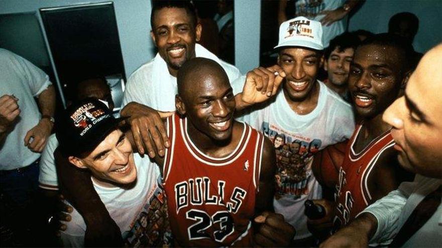 El enjambre alrededor de Michael Jordan