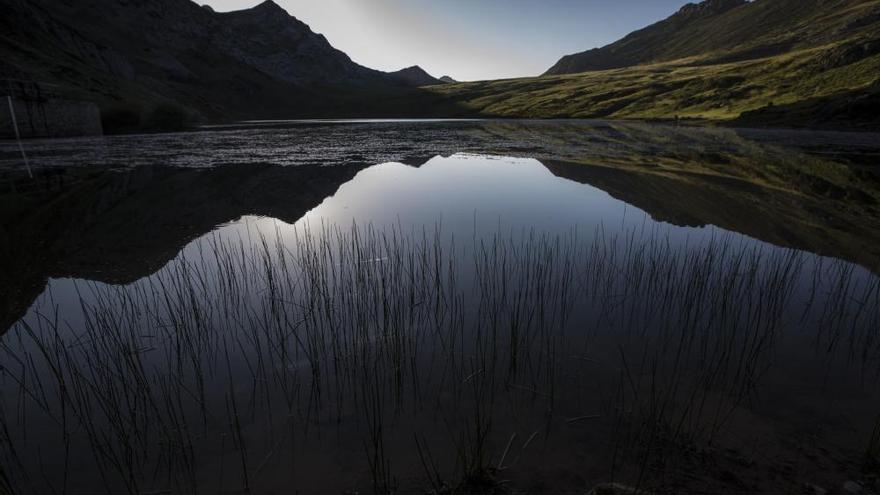 Los lagos de Asturias, a plena noche