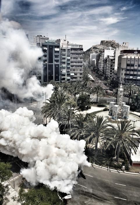 Hogueras 2019: Apoteosis en Luceros con la mascletà de Reyes Martí.