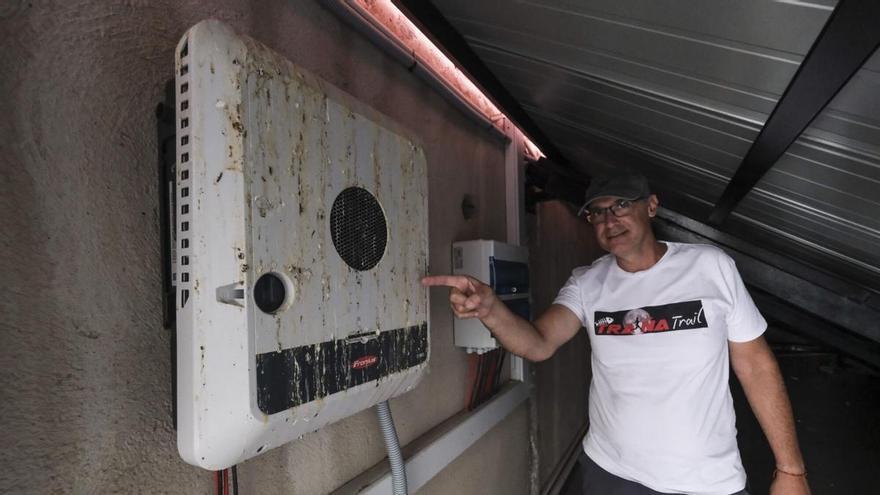Excrementos de paloma y ascensores sin funcionar: La Paterna denuncia problemas en la rehabilitación de un edificio