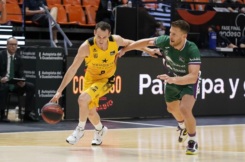 Partido entre el Iberostar y el Unicaja en la fase final de la Liga ACB.