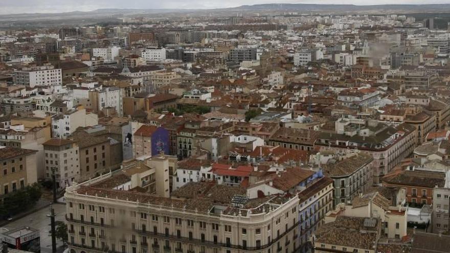 Zaragoza debate las ordenanzas fiscales, que bajan el IBI a pymes y comercios