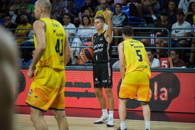 Partido Lenovo Tenerife - CB Gran Canaria de la Copa Isola