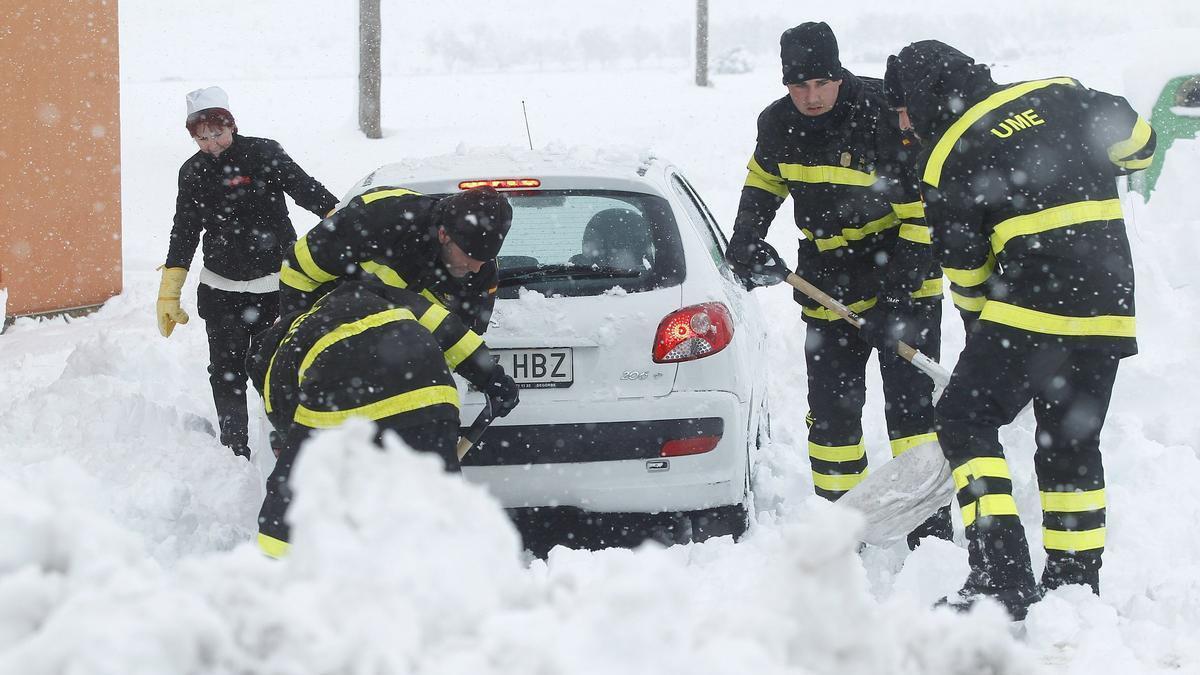 La UME, en pleno operativo de nieve, en una imagen de archivo