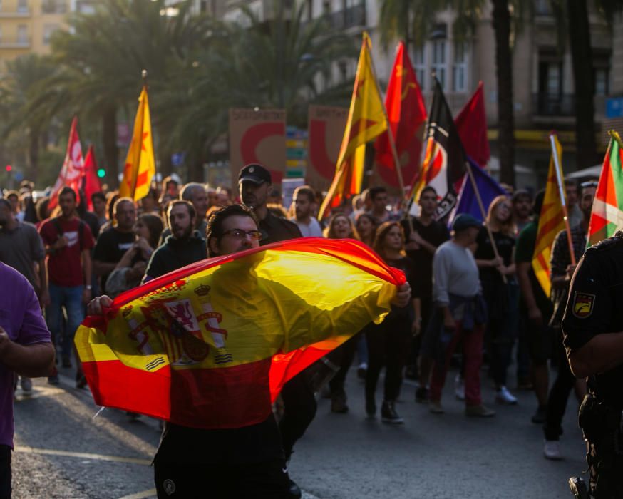 Tensión en el centro de Alicante por la independencia de Cataluña