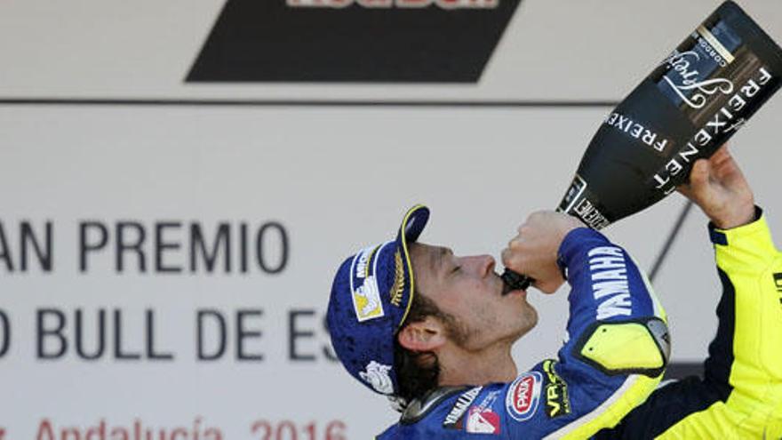 Valentino Rossi celebra su victoria en Jerez