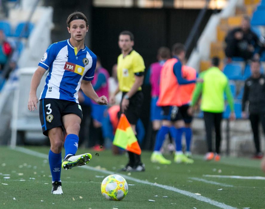 Los blanquiazules desperdician la oportunidad de huir del descenso y no pasan del empate ante un Andorra con uno menos desde el 52'