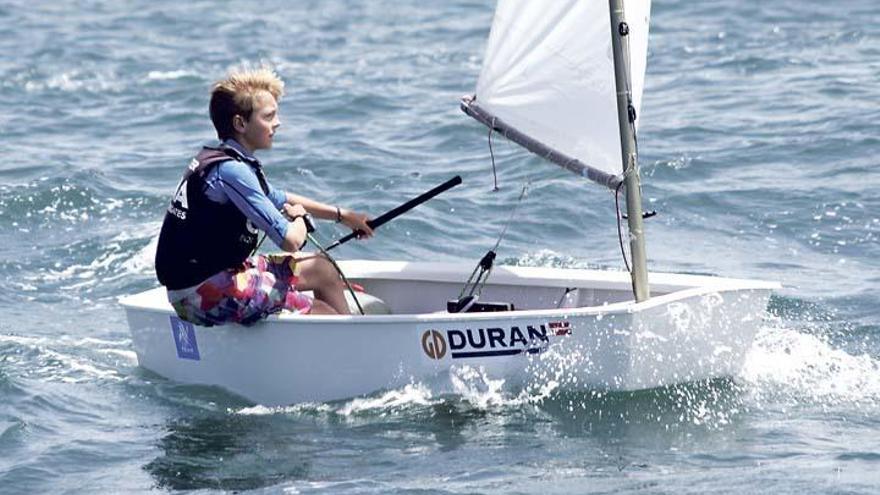 Großes Talent: Conrad Konitzer, Sohn deutscher Residenten, bei einer Regatta vor Mallorca.