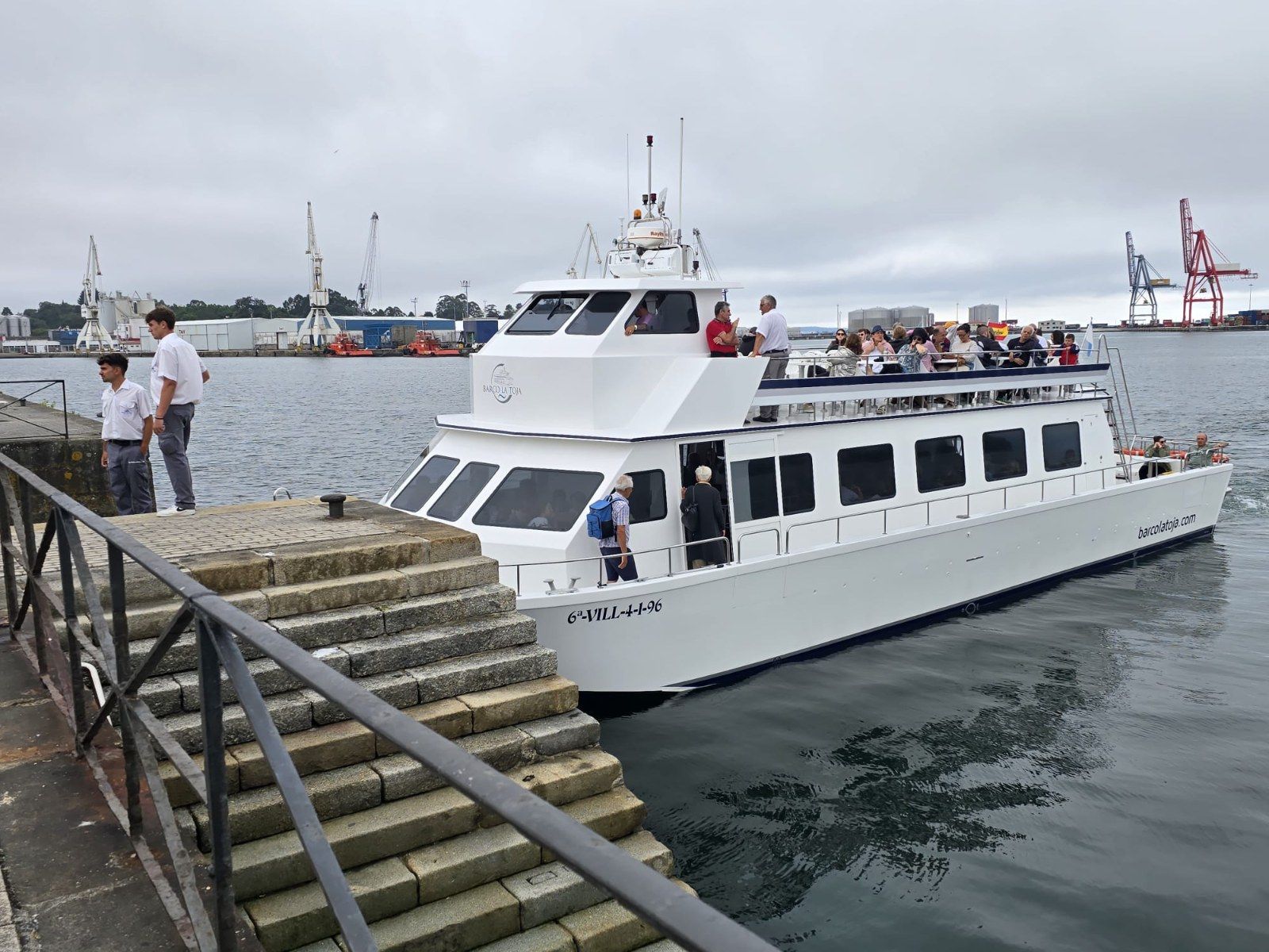 Participantes en el 39 remonte de la Ruta Xacobea do Mar de Arousa e Ulla, esta tarde.