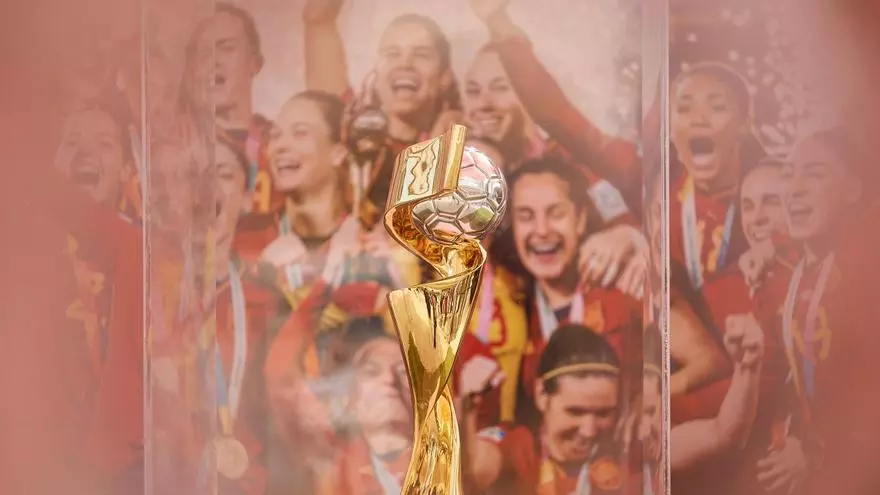 Barcelona acoge la Fan Zone de la Selecci車n