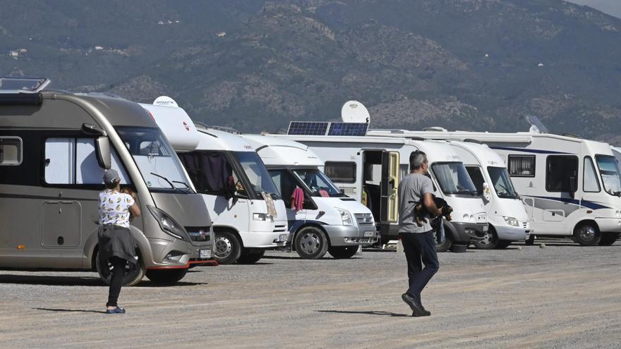 Castelló ordena los dos párkings de caravanas con tarifa de 10 euros al día