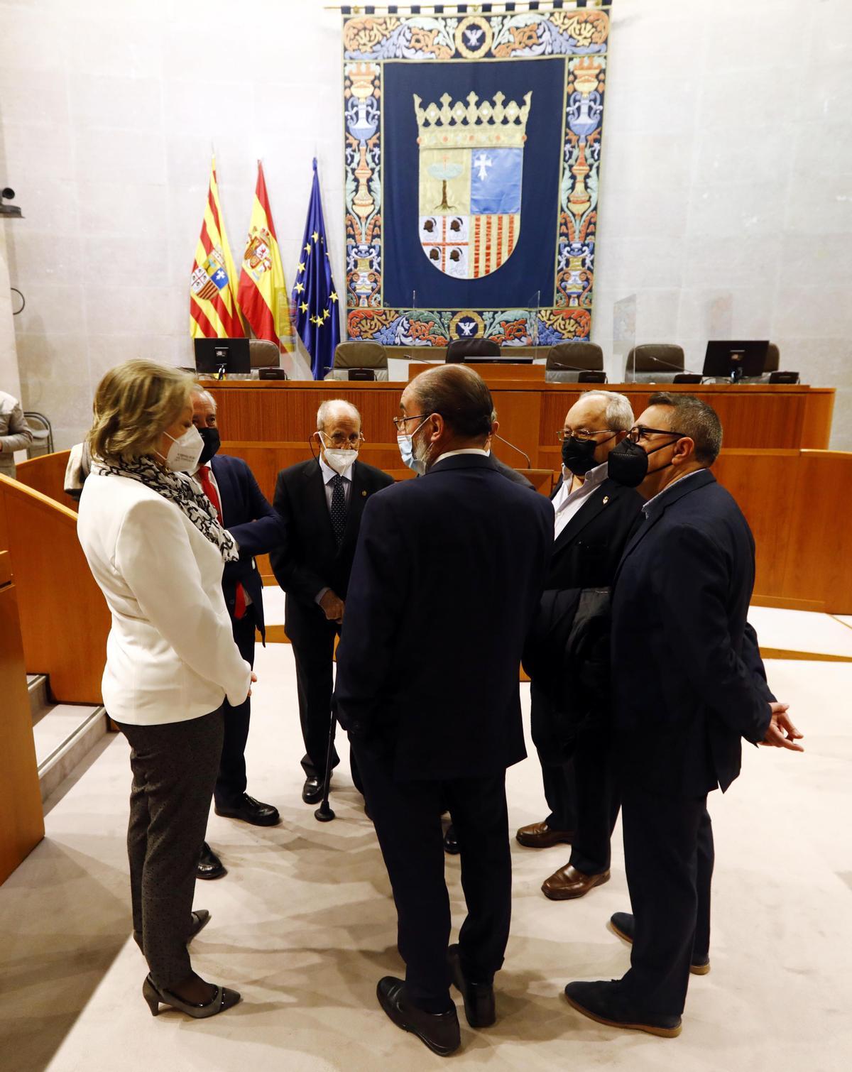 Así fue el reencuentro de presidentes autonómicos Así fue el reencuentro de presidentes autonómicos