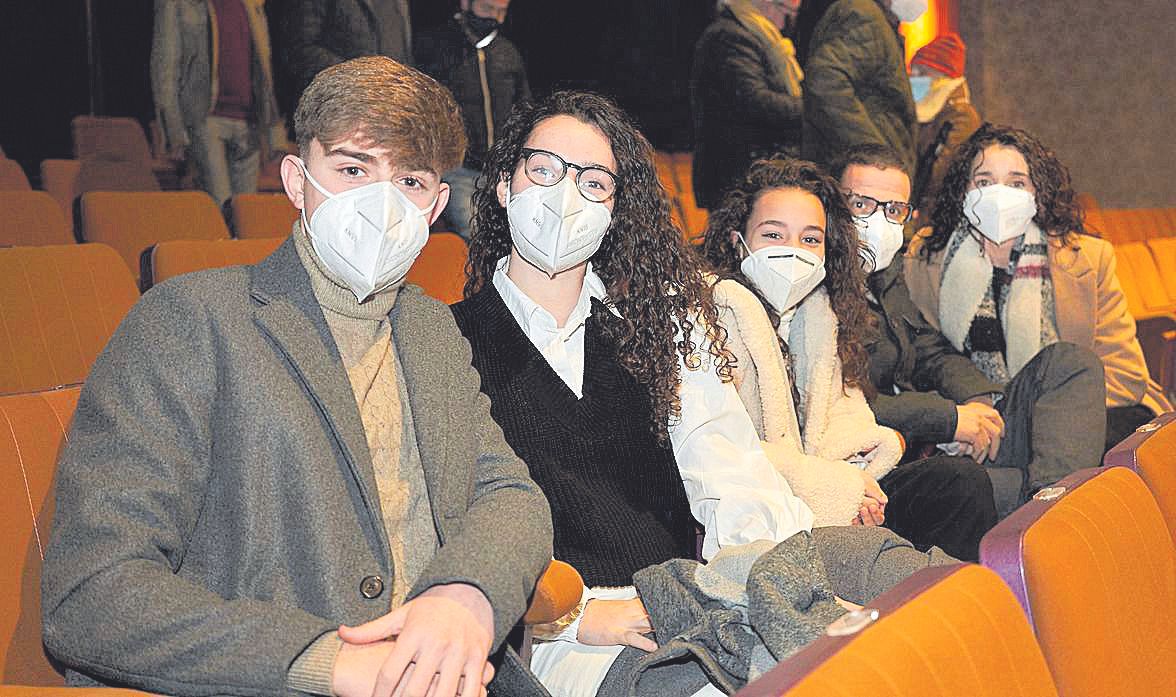 Alejandro Olivero, María Martínez, Clara Martínez, Manolo Martínez y Leticia Suàrez.