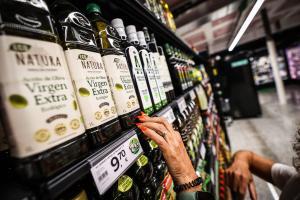 El cistell de consum costa un 30% més a Coaliment que a Alcampo: aquests són els supermercats més cars i barats d’Espanya el 2023