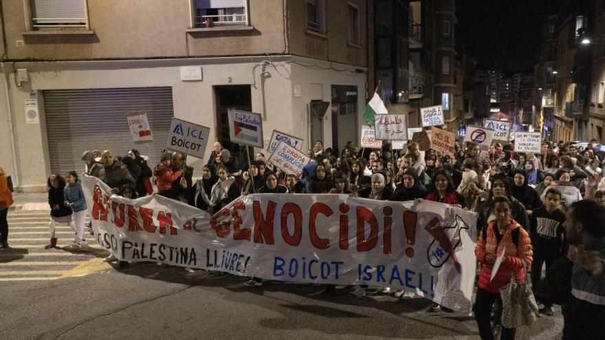 Més de mil persones es manifesten en favor de Palestina a Manresa