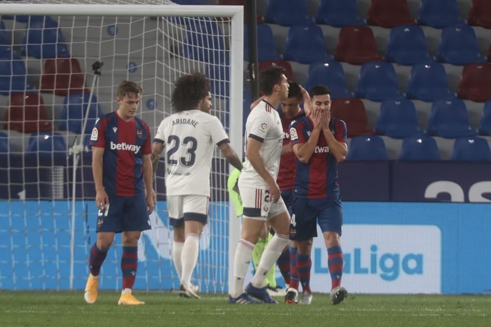 Las mejores fotos del Levante UD - Osasuna