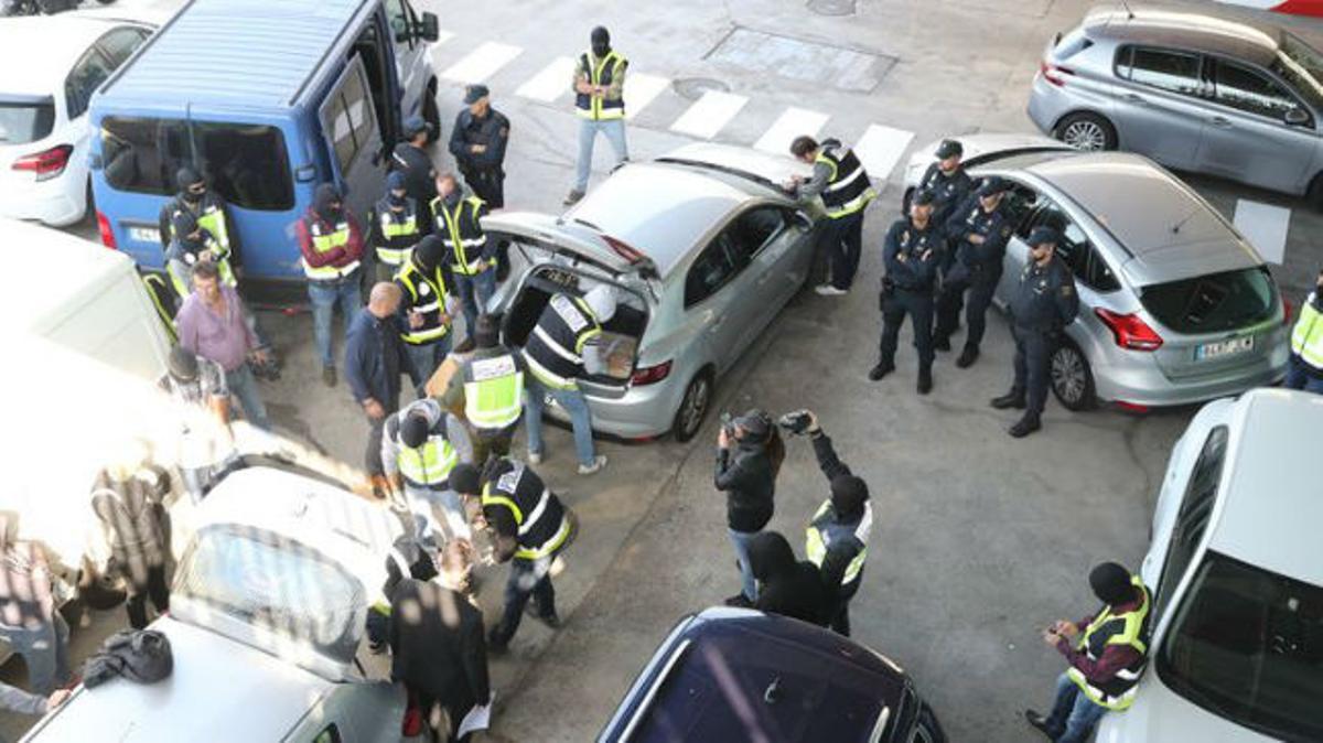  L’Audiència autoritza la Policia a inspeccionar arxius que els Mossos volien cremar.