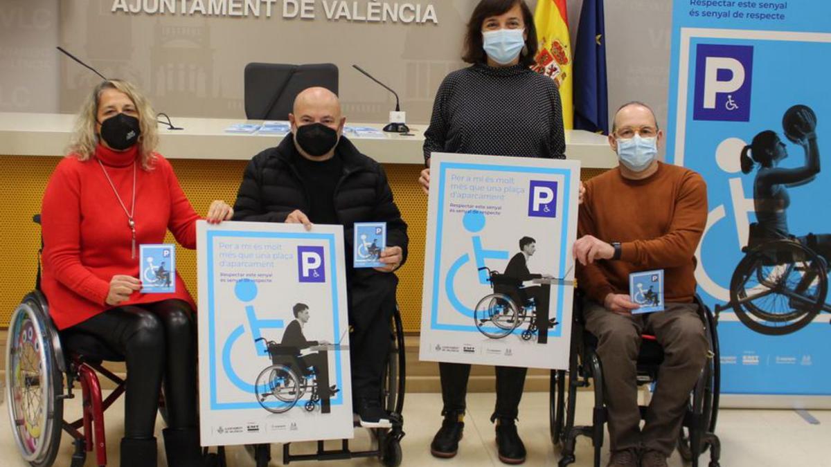 La campaña pretende concienciar al conductor.  | M. D.