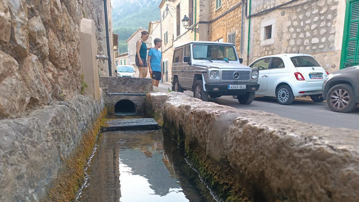 La sequía reduce el caudal de las fuentes de Sóller y el ayuntamiento llama al ahorro de agua