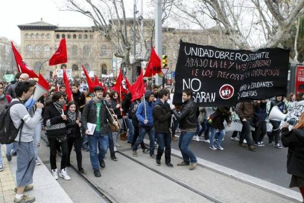 Fotogalería: Manifestación de estudiantes en Zaragoza