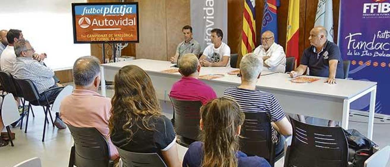 El torneo de fútbol playa de Sant Marçal fue presentado ayer en la Federación Balear.