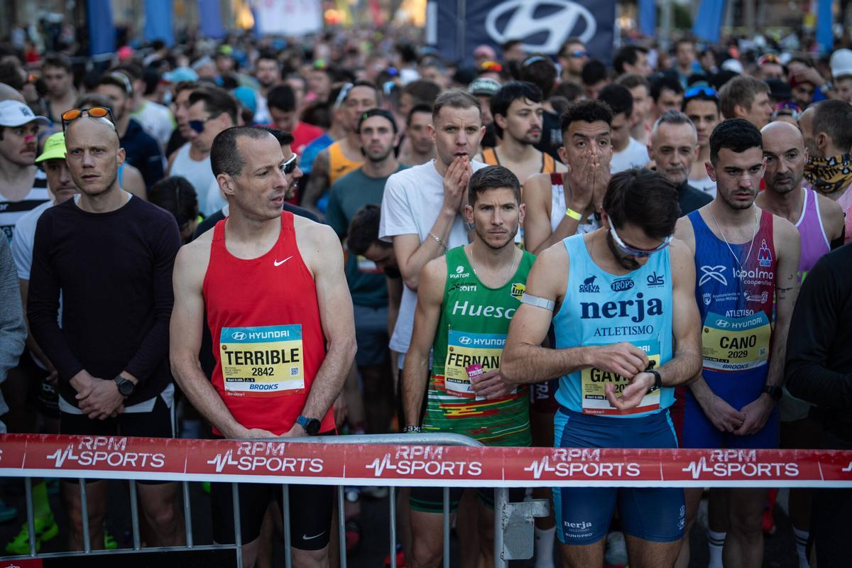 Los corredores, en la línea de salida.