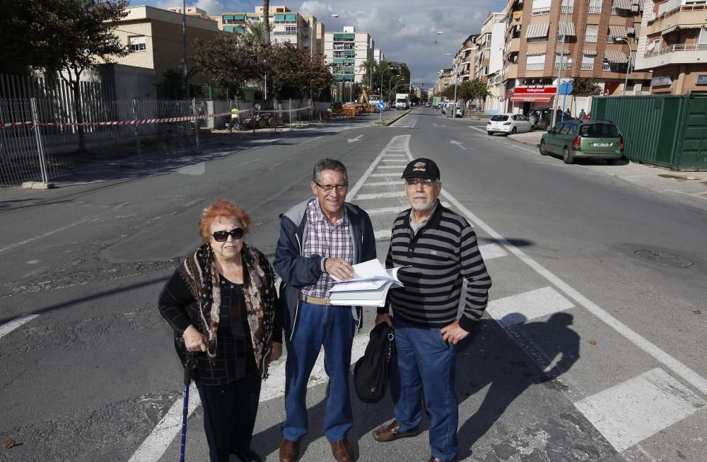 Reivindicación vecinal por las obras de la avenida Tomás Aznar Domenech