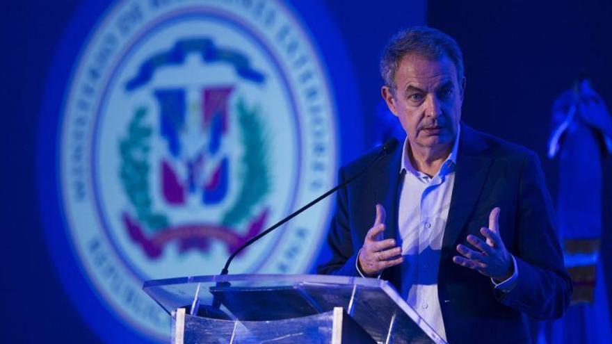 Rodríguez Zapatero presume en República Dominicana sus logros en seguridad vial