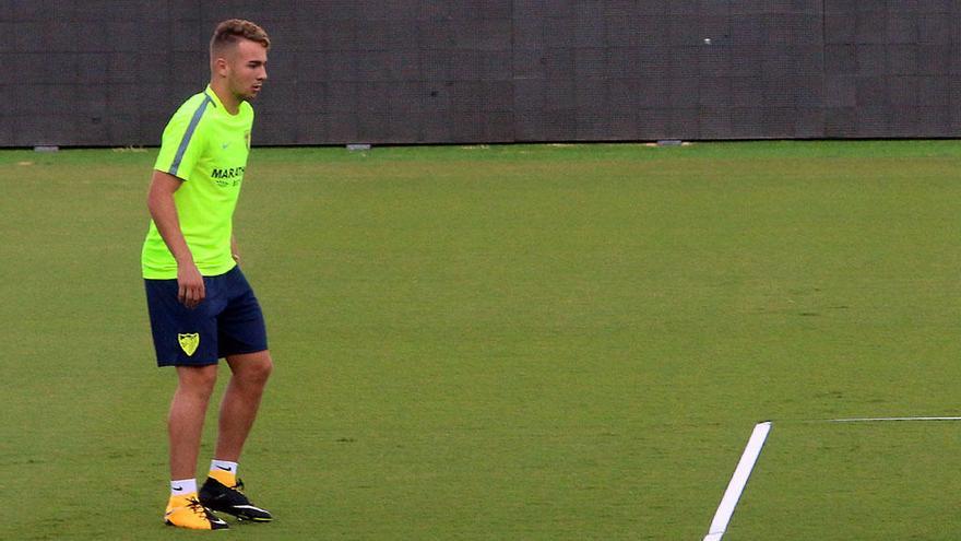 Ontiveros, durante un entrenamiento en La Rosaleda.