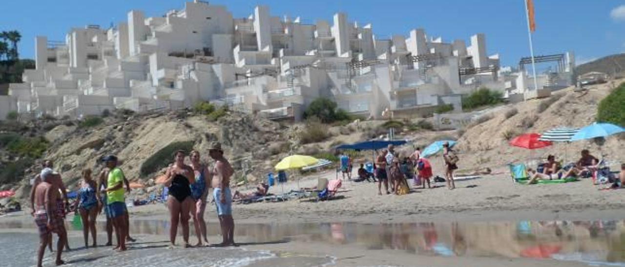 Las obras de los apartamentos se mantienen paralizadas desde hace ocho años