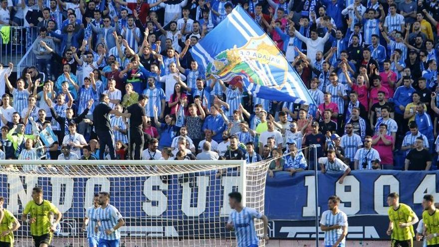 La Rosaleda mostró una gran ambiente en el partido ante el Real Zaragoza.