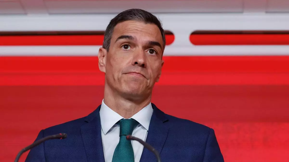 Sánchez admite que ha perdido la mayoría social y resistirá hasta 2027: "Entregar el país al PP y Vox sería una irresponsabilidad"