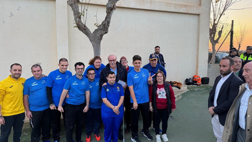 Pilar de la Horadada dedica su campo municipal de fútbol a Vicente del Bosque