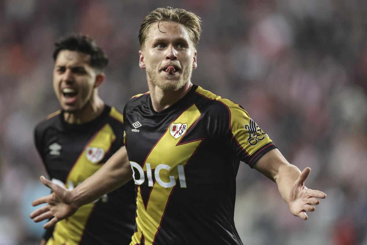 Alemao celebra el 0-1 del Rayo Vallecano ante el Samsunspor.