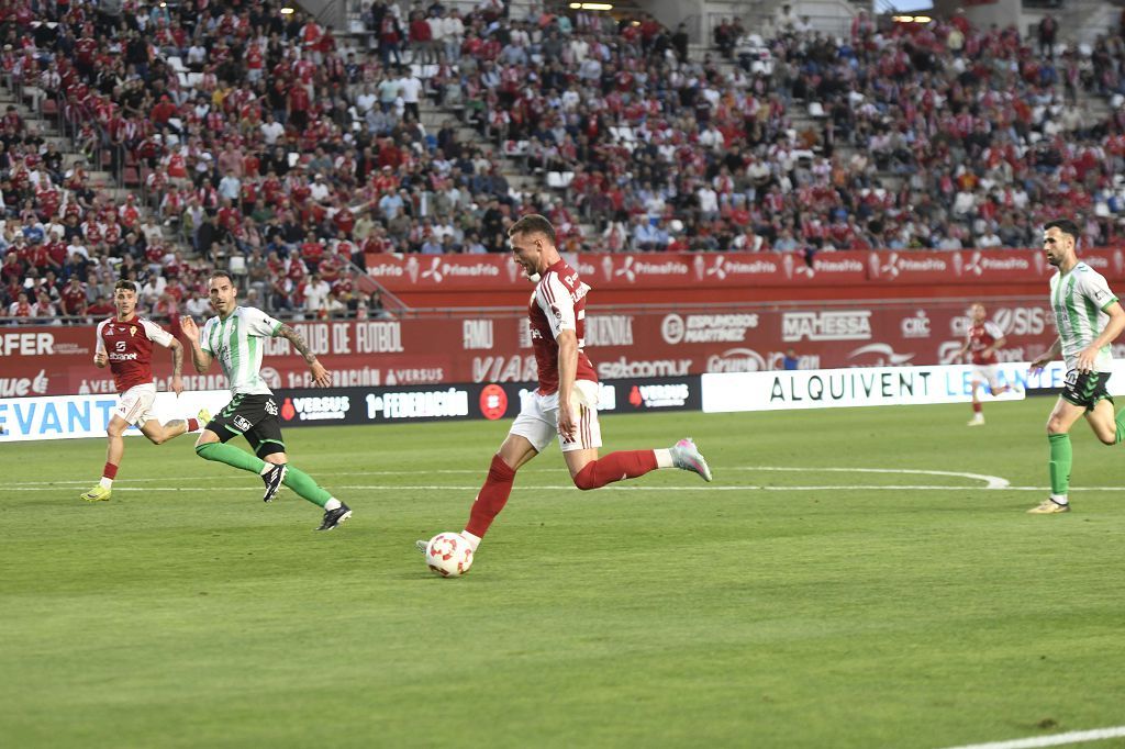 Las mejores imágenes del partido entre el Real Murcia y el Antequera