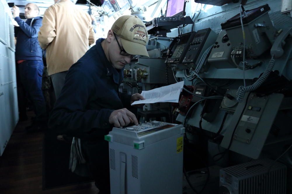 Visita al portaaviones 'USS Abraham Lincoln', de visita en Palma