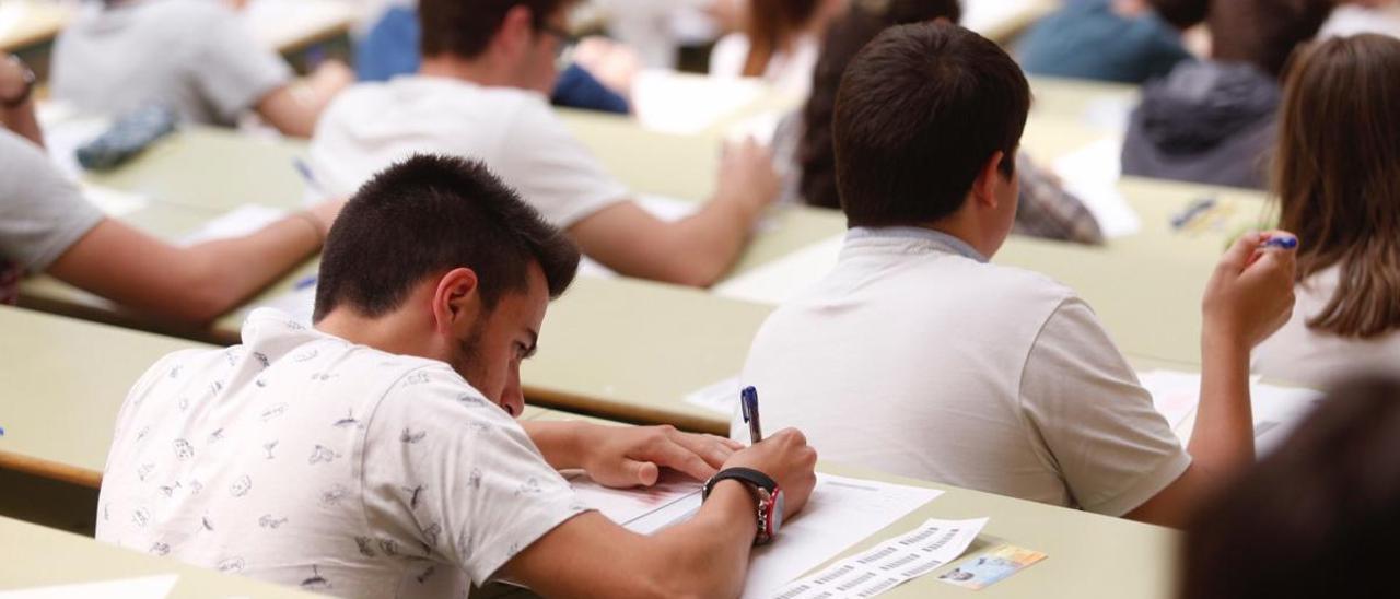 Química e Informática mantienen las pruebas de junio presenciales