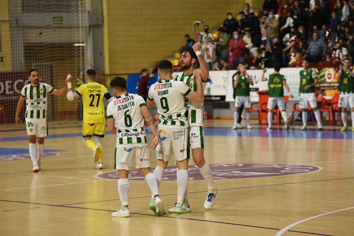 Las imágenes del partido entre el Córdoba Futsal y el Valdepeñas