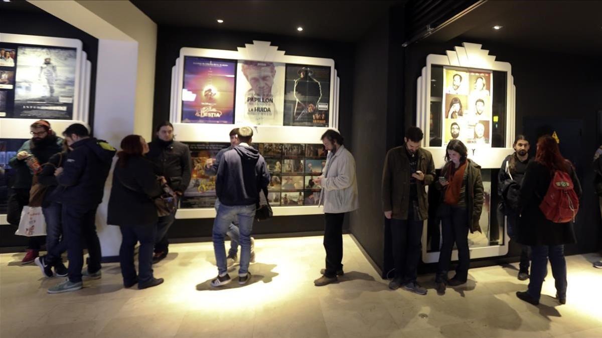 5 salas de cine alternativas en Barcelona