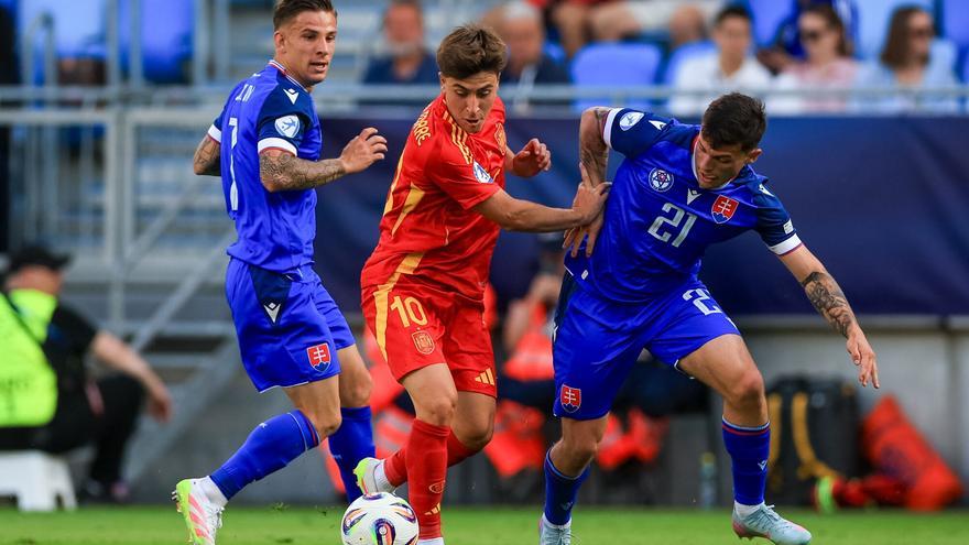 Victoria in-extremis de la Rojita y lesión de Gerard Martín en el arranque del Europeo sub-21