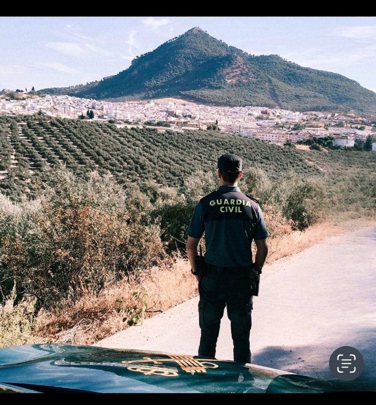 Agente de la Guardia Civil en Rute.