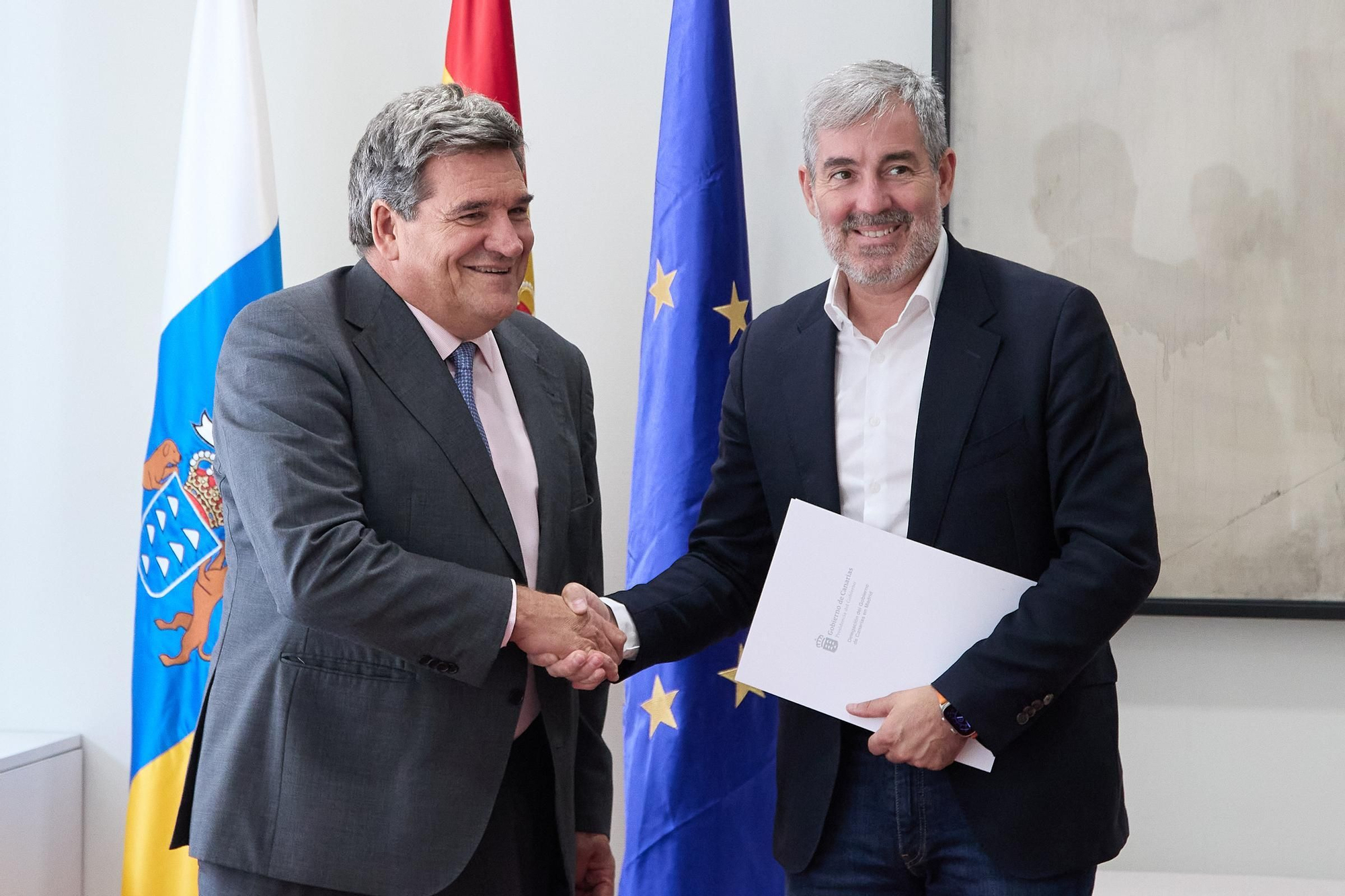 Fernando Clavijo and José Luis Escribá address the arrival of migrants to the Canary Islands
