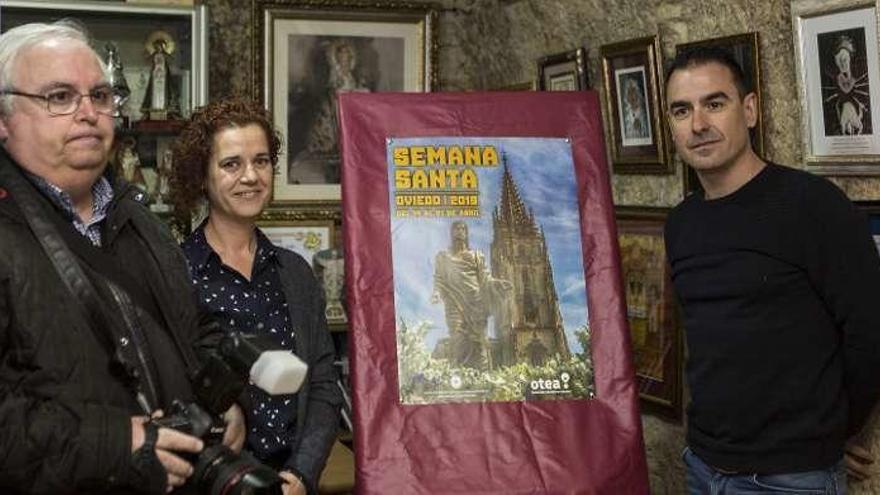 De izquierda a derecha, Ray Porres, Paloma Frechilla y David González.