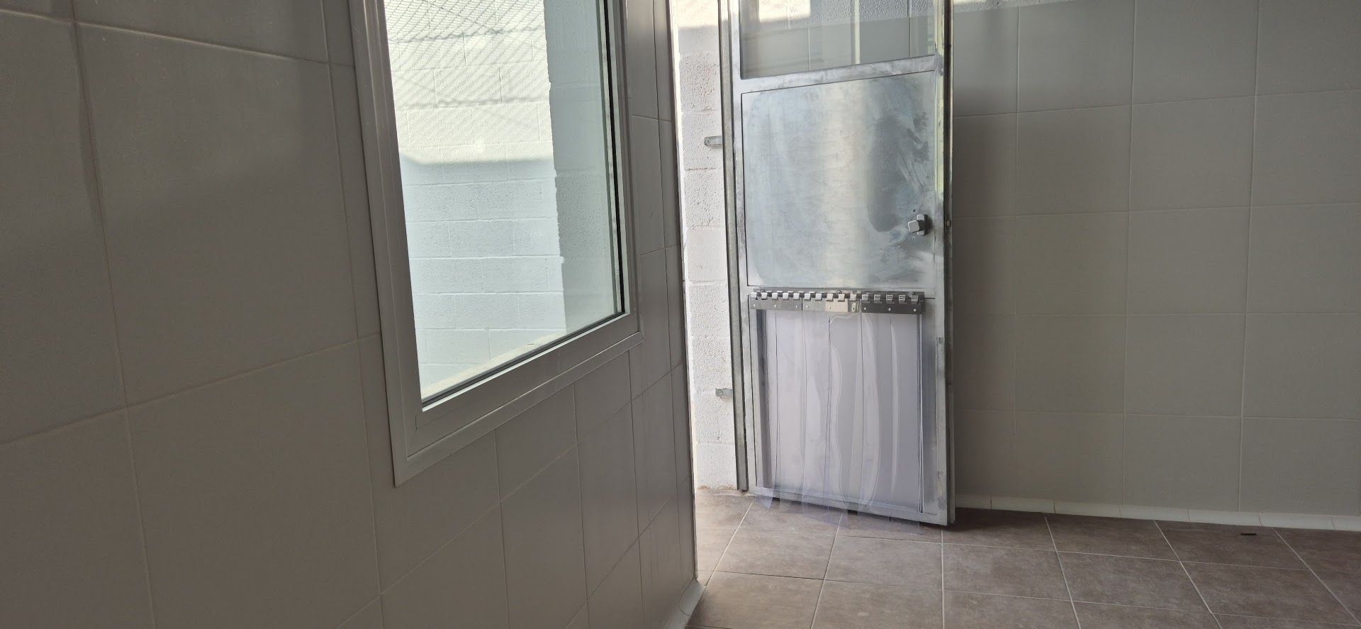 Inauguración del Centro de Acogida de Animales de la Safor en Tavernes de la Valldigna